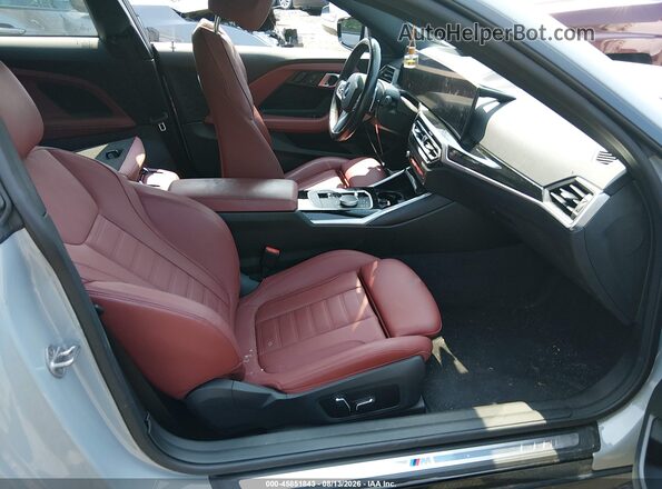 3MW33CM09R8E17634 2024 BMW 2 SERIES Gray Вид салону спереду