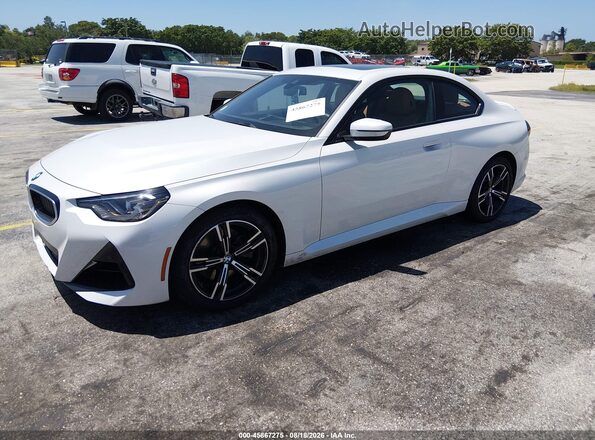 3MW33CM09T8G32938 2026 BMW 2 SERIES White Передня ліва чверть