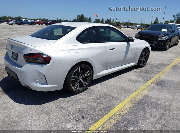 3MW33CM09T8G32938 2026 BMW 2 SERIES White Задня права чверть