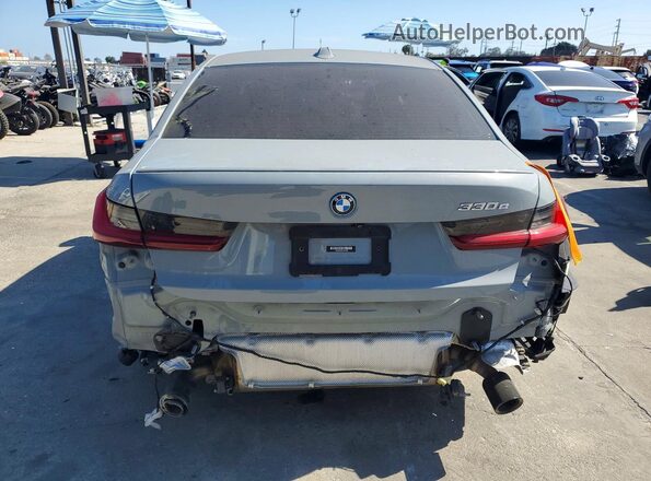 3MW39FF06P8C84003 2023 BMW 3 SERIES Серебряный Вид сзади