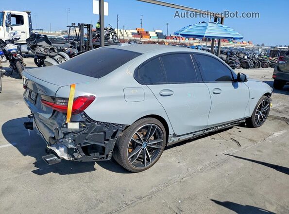 3MW39FF06P8C84003 2023 BMW 3 SERIES Серебряный Задняя правая четверть
