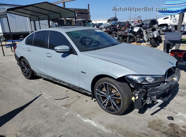 3MW39FF06P8C84003 2023 BMW 3 SERIES Серебряный Передняя правая четверть