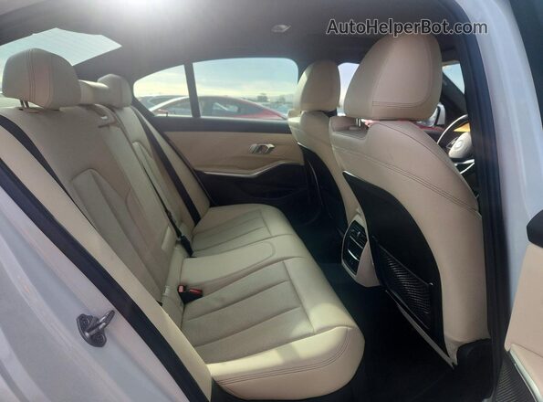 3MW39FS07P8D01610 2023 BMW 3 SERIES White უკანა სავარძლების ხედი