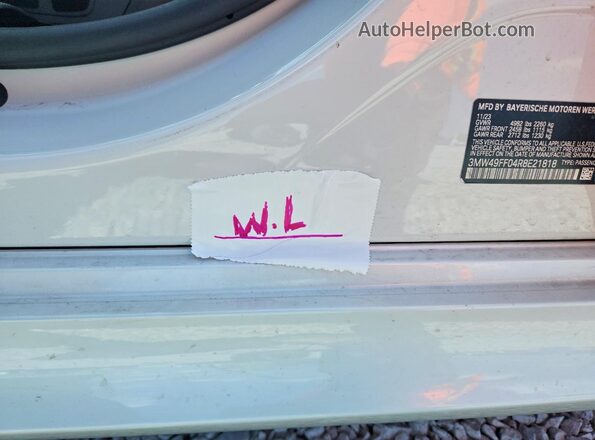 3MW49FF04R8E21818 2024 BMW M3 White Вид підкапотного простору