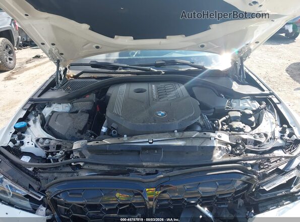 3MW49FF05R8E30589 2024 BMW M3 Желтый Вид сзади