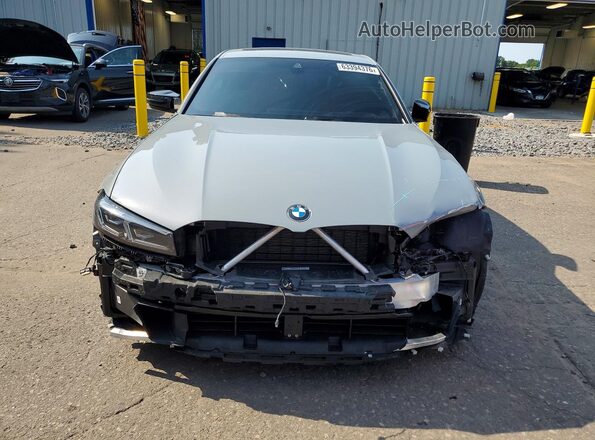 3MW49FF06P8D56595 2023 BMW M3 Серебряный Вид спереди