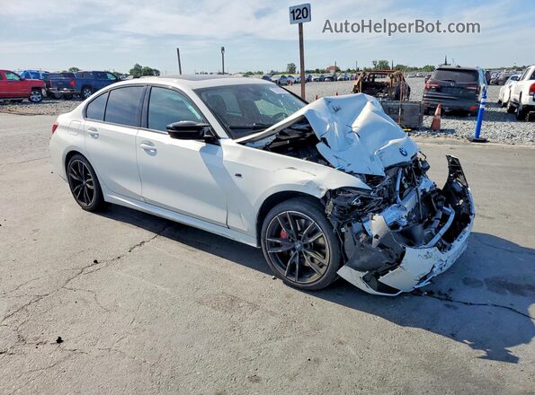 3MW49FF09R8E15352 2024 BMW M3 White Delantero derecho