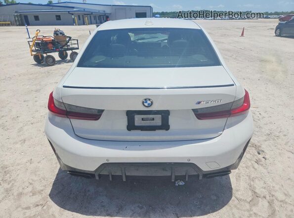 3MW49FS01P8D17144 2023 BMW M3 White უკანა ხედი