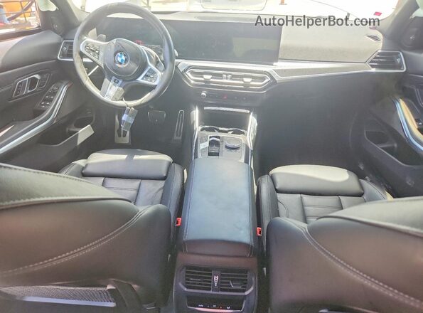 3MW49FS01P8D17144 2023 BMW M3 White წინა პანელის ხედი