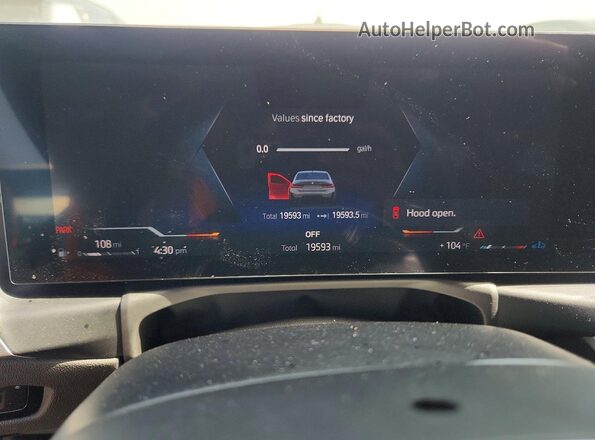 3MW49FS04R8E46272 2024 BMW M3 Gray Вид щитка приладів