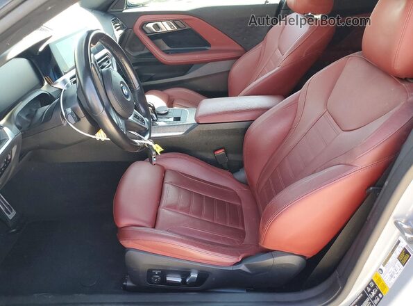 3MW53CM03N8C77230 2022 BMW M2 Gray Вид салону спереду