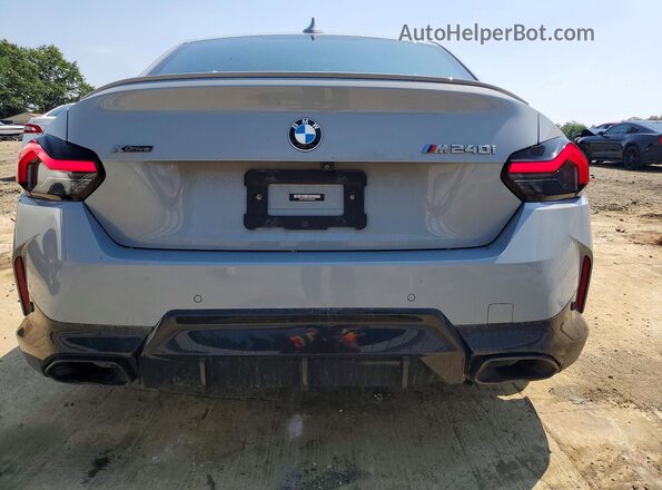 3MW53CM07N8C63444 2022 BMW M2 Gray Rear view