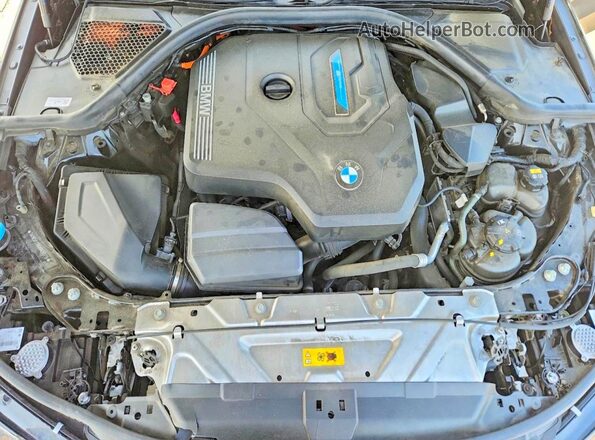 3MW5P7J00N8C63219 2022 BMW 3 SERIES Black Rear interior view