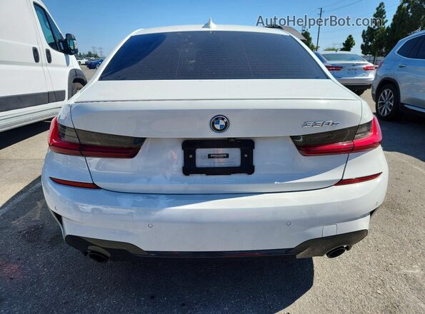 3MW5P7J05N8C52264 2022 BMW 3 SERIES White Widok z tyłu