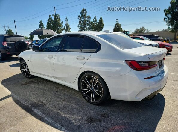 3MW5P7J05N8C52264 2022 BMW 3 SERIES White Tył lewy