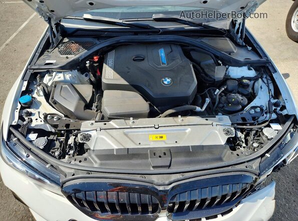 3MW5P7J05N8C52264 2022 BMW 3 SERIES White Widok wnętrza z tyłu