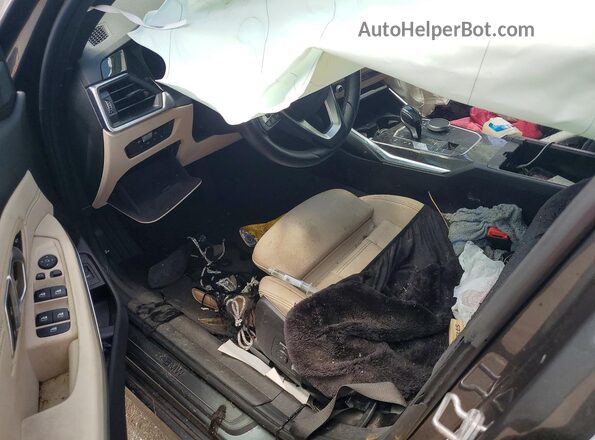 3MW5P7J0XM8B77902 2021 BMW 3 SERIES Charcoal Widok deski rozdzielczej