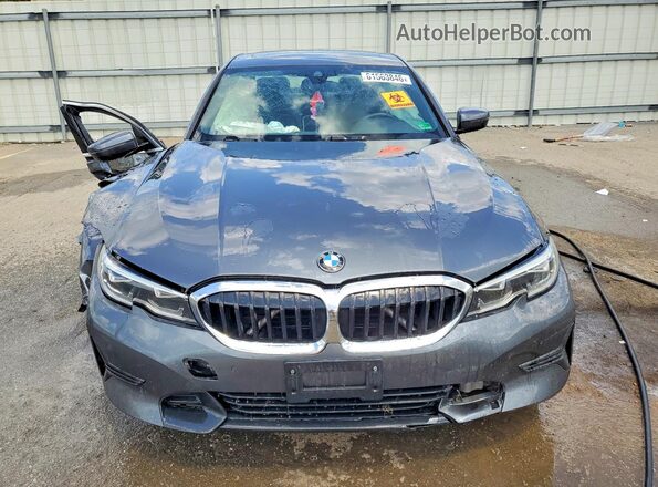 3MW5P7J0XM8B77902 2021 BMW 3 SERIES Charcoal Widok z przodu