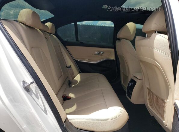 3MW5R1J03L8B18633 2020 BMW 3 SERIES White Rear seats view