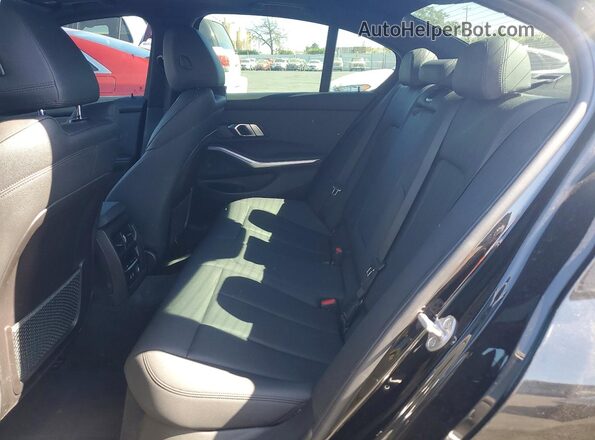 3MW5R1J05L8B11232 2020 BMW 3 SERIES Black Widok tylnych siedzeń