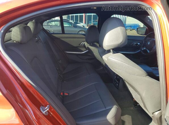 3MW5R7J04L8B45942 2020 BMW 3 SERIES Красный Вид задних сидений