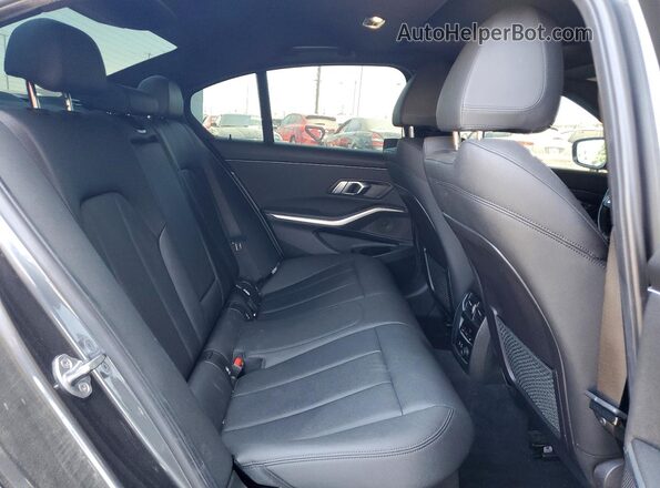 3MW5R7J05L8B05661 2020 BMW 3 SERIES Silver Հետևի նստատեղերի տեսք