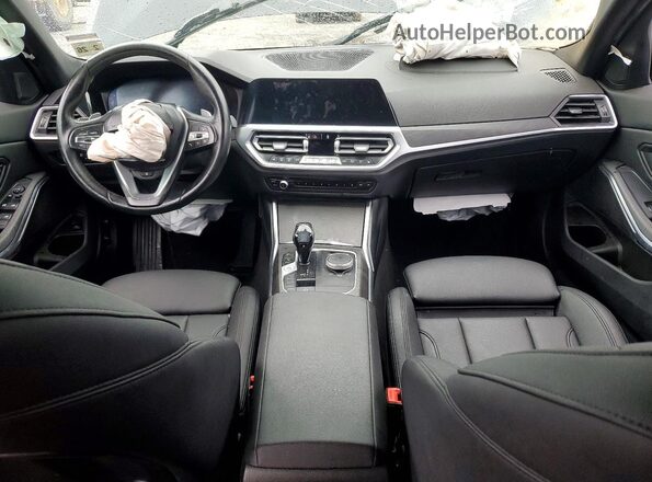3MW5R7J07M8C05973 2021 BMW 3 SERIES Black Widok deski rozdzielczej