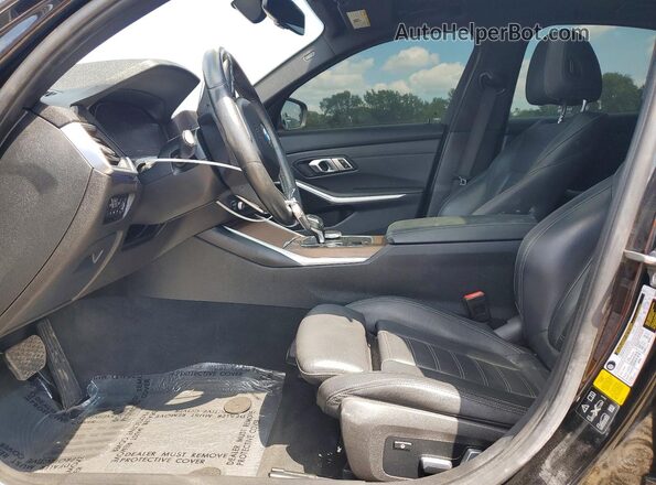 3MW5R7J5XK8B02698 2019 BMW 3 SERIES Black Front interior view