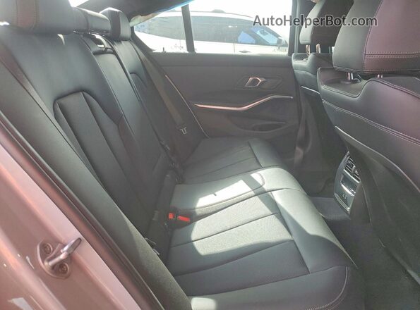 3MW69CW0XS8F16591 2025 BMW 3 SERIES White Rear seats view