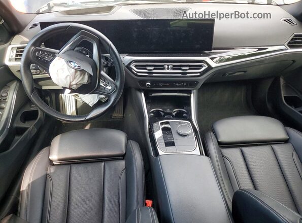 3MW69FF01P8D02372 2023 BMW 3 SERIES Black Dashboard view