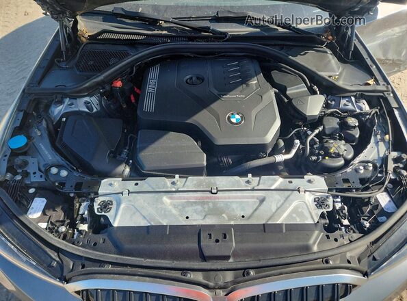 3MW69FF02R8E77197 2024 BMW 3 SERIES Gray Rear interior view