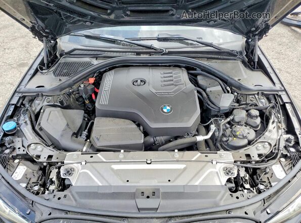 3MW69FF04R8E83972 2024 BMW 3 SERIES Black უკანა სალონის ხედი
