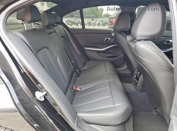 3MW69FF04R8E83972 2024 BMW 3 SERIES Black უკანა სავარძლების ხედი