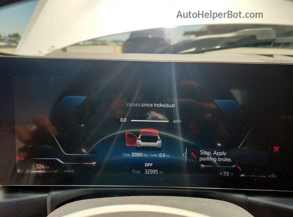 3MW69FF07R8E32904 2024 BMW 3 SERIES White Instrument cluster view