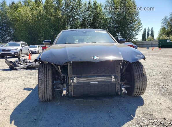 3MW69FF08R8E11771 2024 BMW 3 SERIES Black Widok z przodu