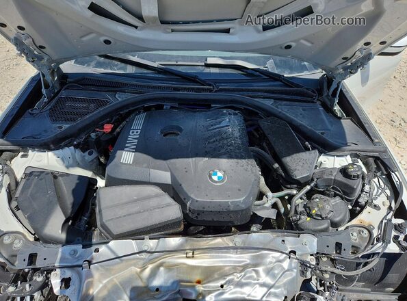 3MW89CW00T8G10165 2026 BMW 3 SERIES White უკანა სალონის ხედი