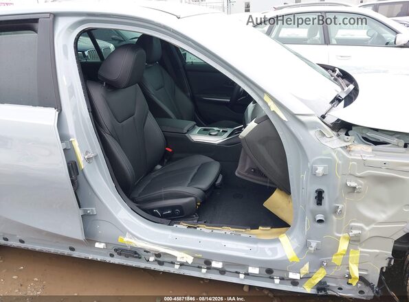 3MW89FF00R8E76896 2024 BMW 3 SERIES Серый Вид салона спереди