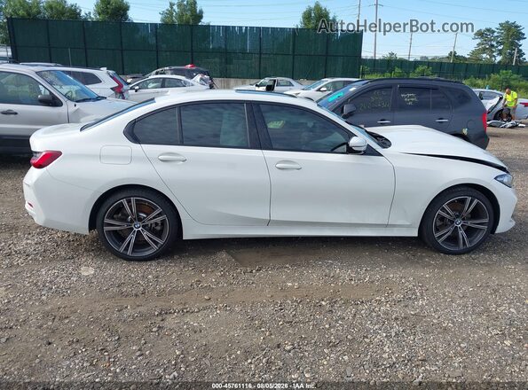 3MW89FF08P8D12728 2023 BMW 3 SERIES Белый Вид задней части салона