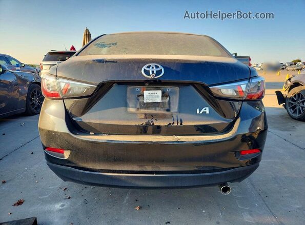 3MYDLBYV0HY162461 2017 TOYOTA YARIS Black Rear seats view
