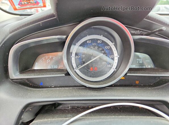 3MYDLBYV0HY164484 2017 TOYOTA YARIS Черный Вид щитка приборов