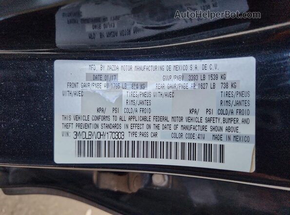 3MYDLBYV0HY170303 2017 TOYOTA YARIS Black Widok komory silnika