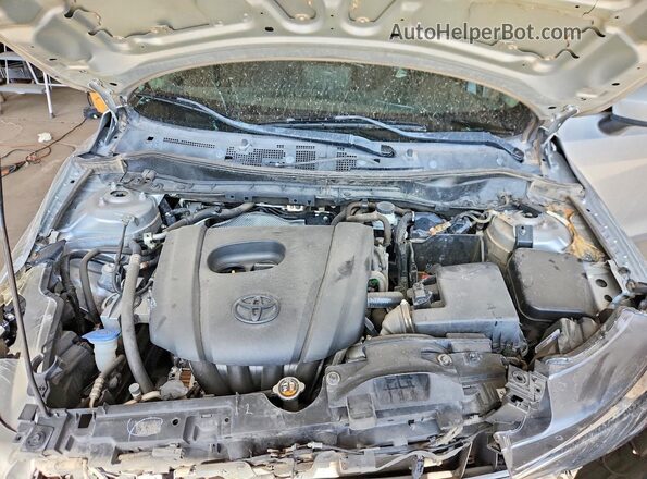 3MYDLBYV0JY306404 2018 TOYOTA YARIS Silver Вид задньої частини салону