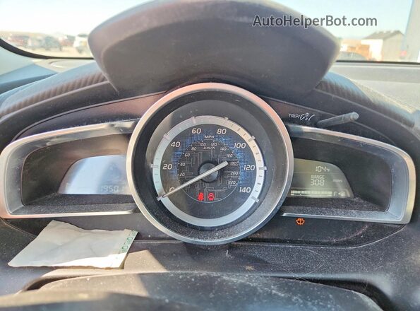 3MYDLBYV1HY172447 2017 TOYOTA YARIS Blue Instrument cluster view