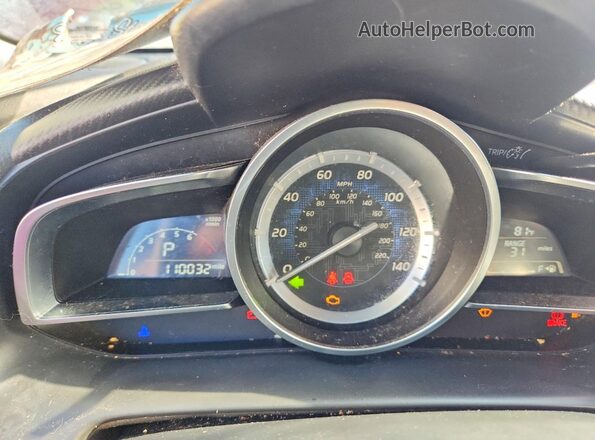 3MYDLBYV1HY189653 2017 TOYOTA YARIS Бордовый Вид щитка приборов