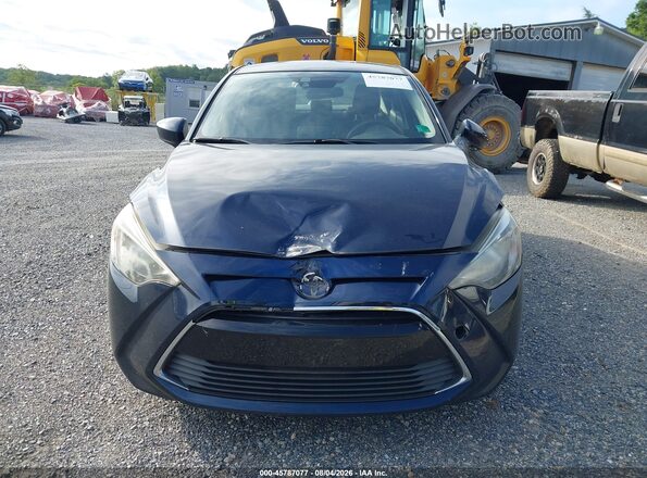 3MYDLBYV1HY192858 2017 TOYOTA YARIS IA Blue Вид задньої частини салону