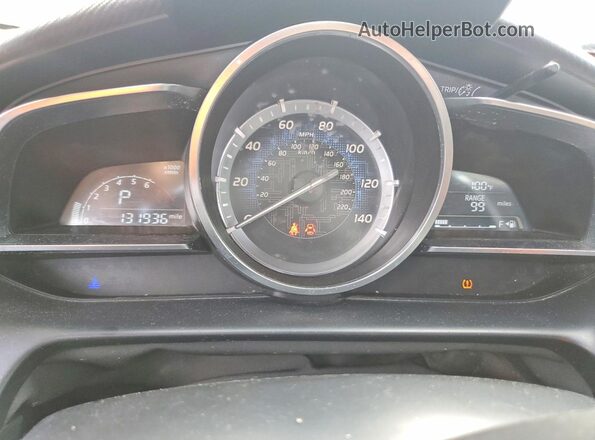 3MYDLBYV1HY196277 2017 TOYOTA YARIS Gray ხელსაწყოთა პანელის ხედი