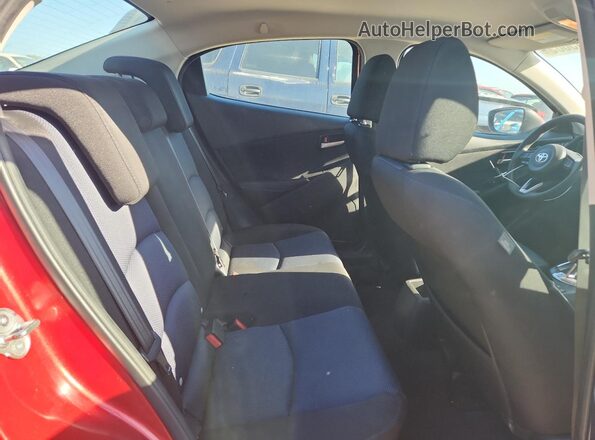 3MYDLBYV2KY502636 2019 TOYOTA YARIS Бордовый Вид задних сидений