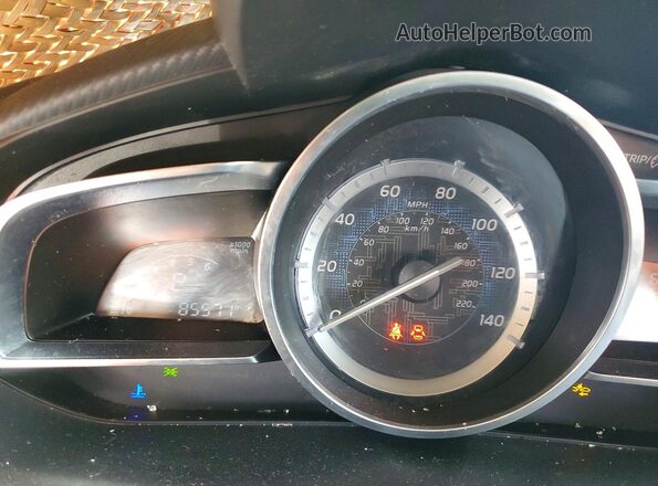3MYDLBYV3JY305926 2018 TOYOTA YARIS Gray Widok zestawu wskaźników