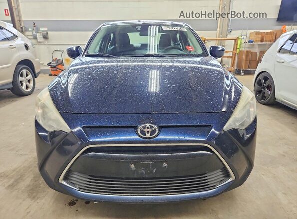 3MYDLBYV3JY316392 2018 TOYOTA YARIS Blue Widok z przodu
