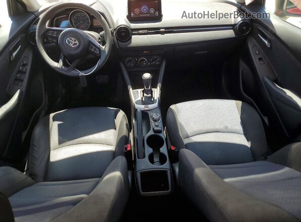3MYDLBYV3KY519008 2019 TOYOTA YARIS Red Առջևի վահանակի տեսք
